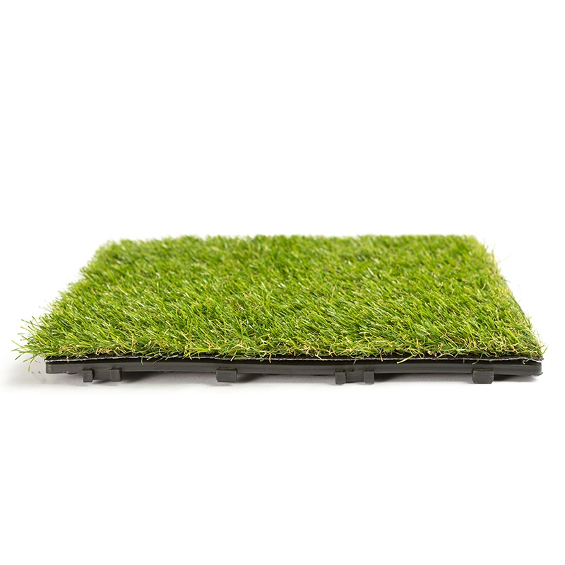 Dekoratif halı çim ve tahta çim ile oynamak için evcil hayvanlar için suni yeşil halı çim