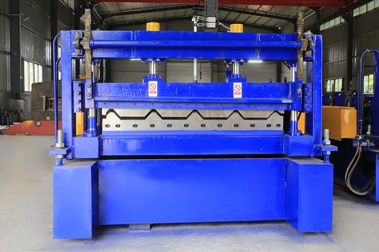 Roofing Panel Roll Forming Machine