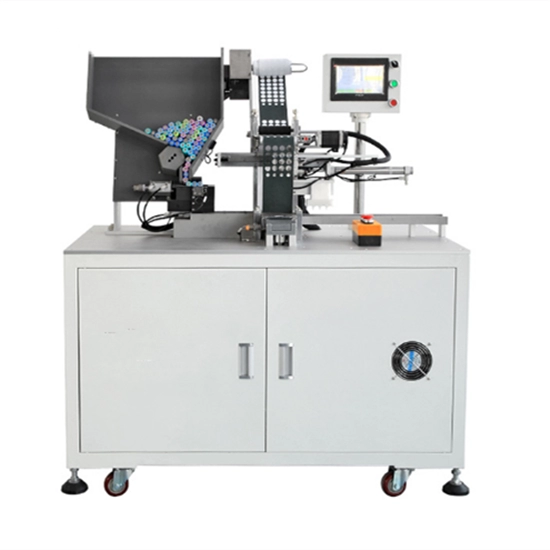 Yüksek Üretim Verimliliği Otomatik Silindirik Akü Terminali Kağıt Yapıştırma Makinesi