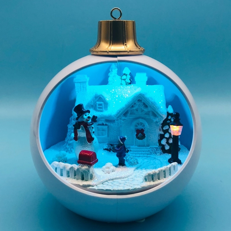 Beyaz Topun İçinde Hareket Eden Kardan Adamlı LED Noel Köyü