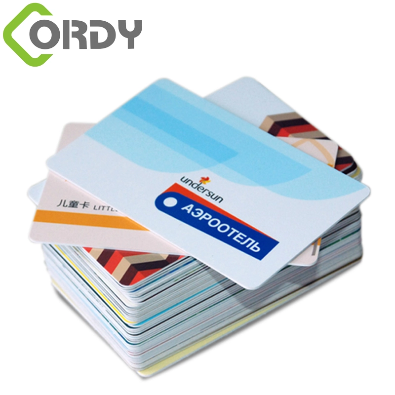 Çeşitli yonga setleri ile önceden basılmış kart baskı kartı RFID ön baskılı kart