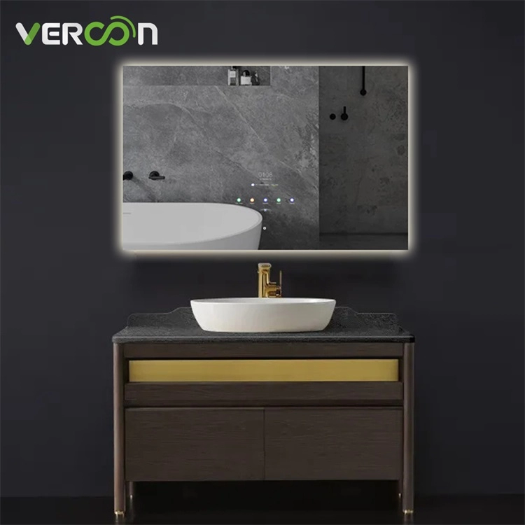 Su geçirmez akıllı dokunmatik ekran özelleştirilmiş modern banyo led ışıklı ayna