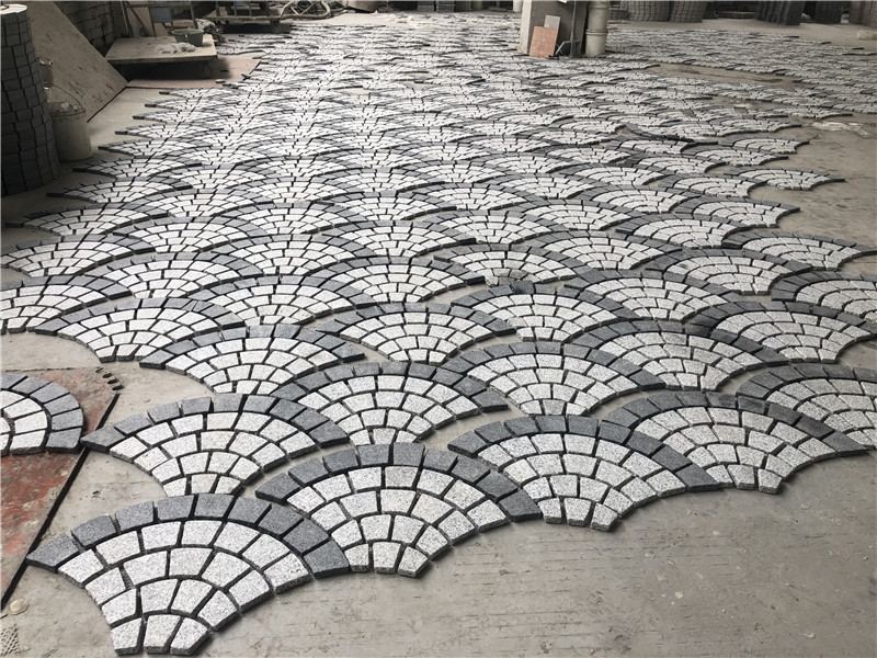 Mixed Grantie Mesh Paver