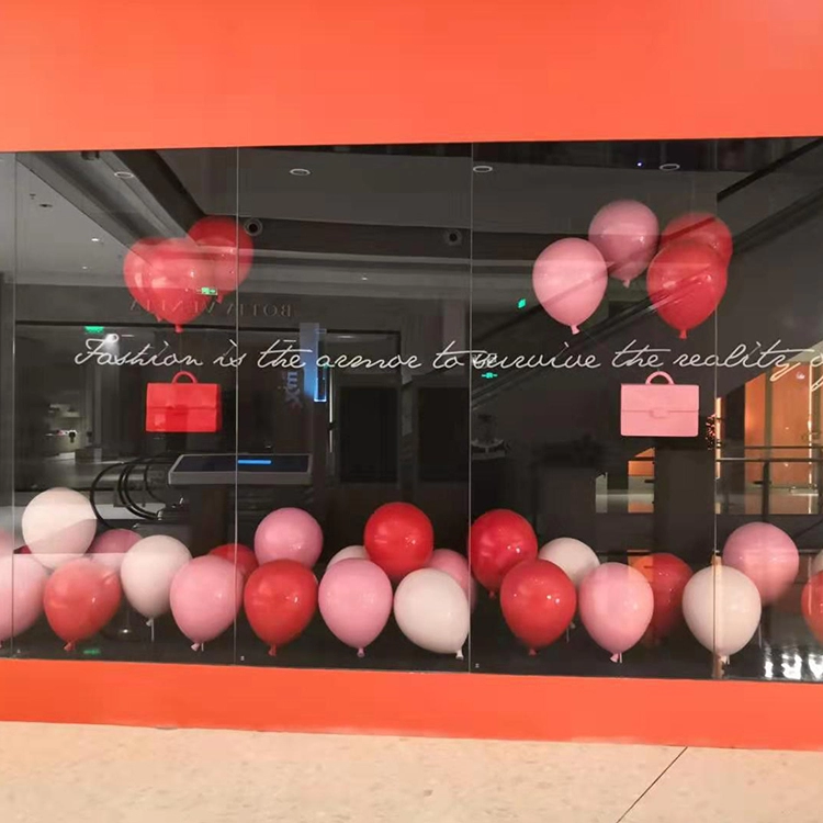Perakende mağaza vitrini için asılı fiberglas balonlar