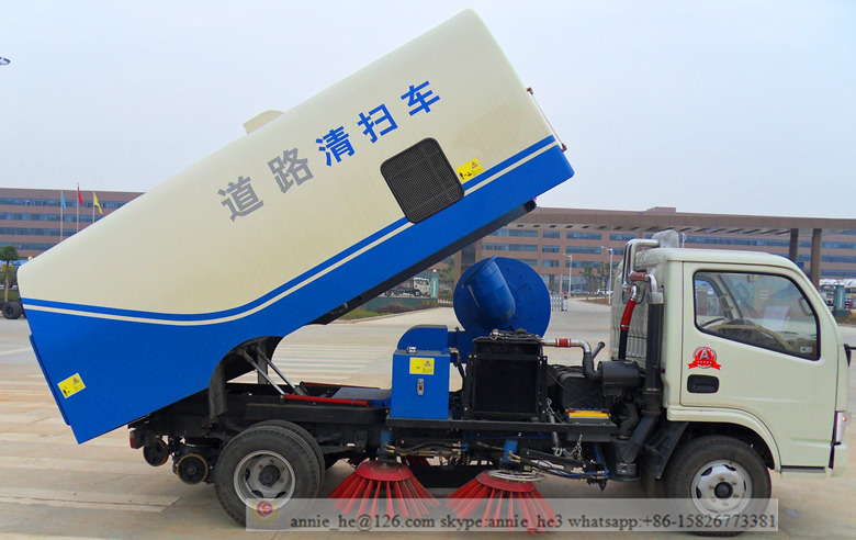 1,000Gallons Road Washing Truck