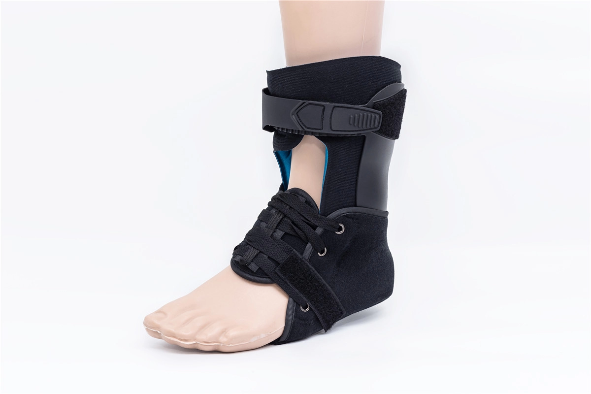 Alt ekstremite stabilizasyonu veya ağrı kesici rehabilitasyonu için ayarlanabilir Kısa AFO ayak bileği ayak destekleri ve parantezleri