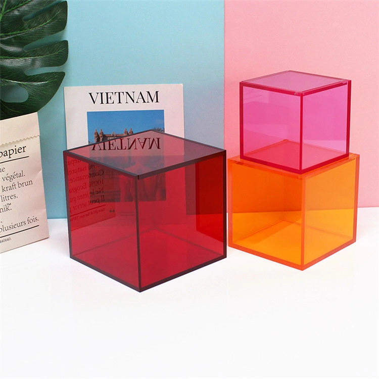 Özelleştirilmiş renkli dikdörtgen akrilik kutu