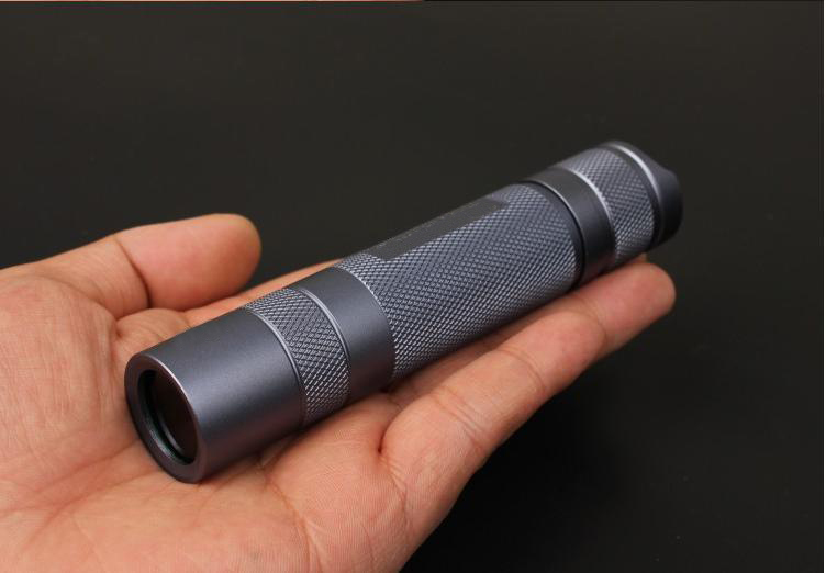 Portable Professional UV Flashlight for Inspection