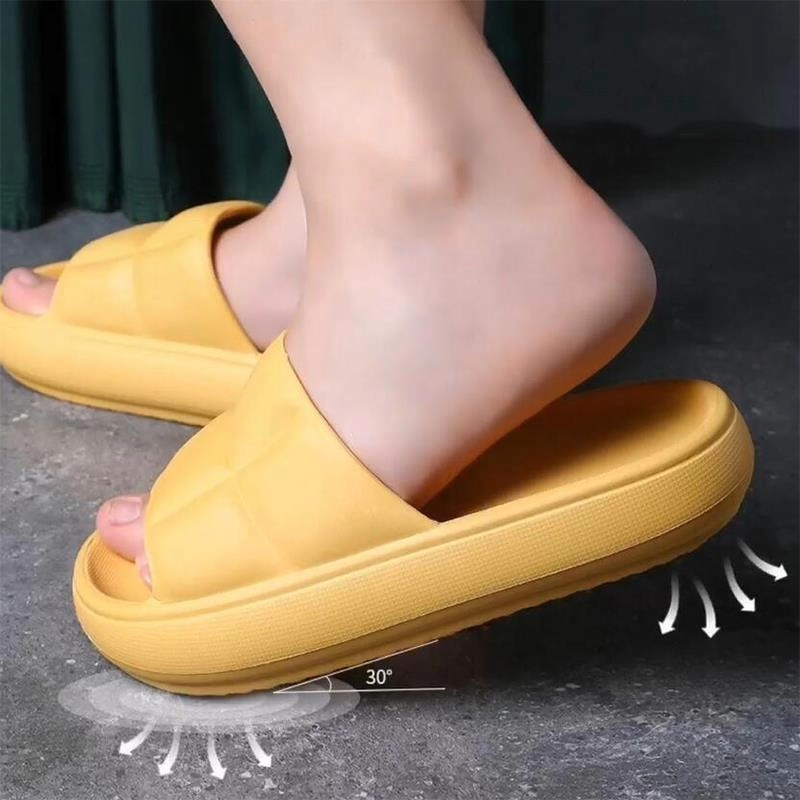 Kalın tabanlı banyo kaymaz ev Kawai kadın terlik sevimli platform sandalet