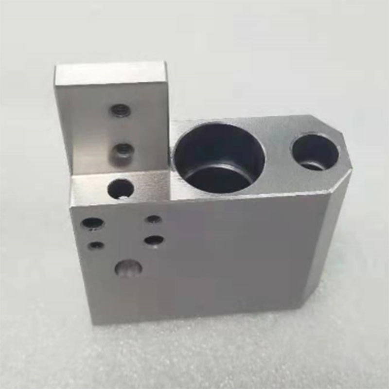 Makine Mühendisliği Özel Metal CNC Çelik İşlenmiş OEM Parçaları