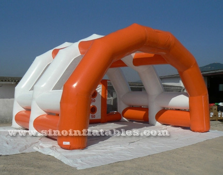 Futbol etkinlikleri için açık turuncu şişme futbol kale çadırı