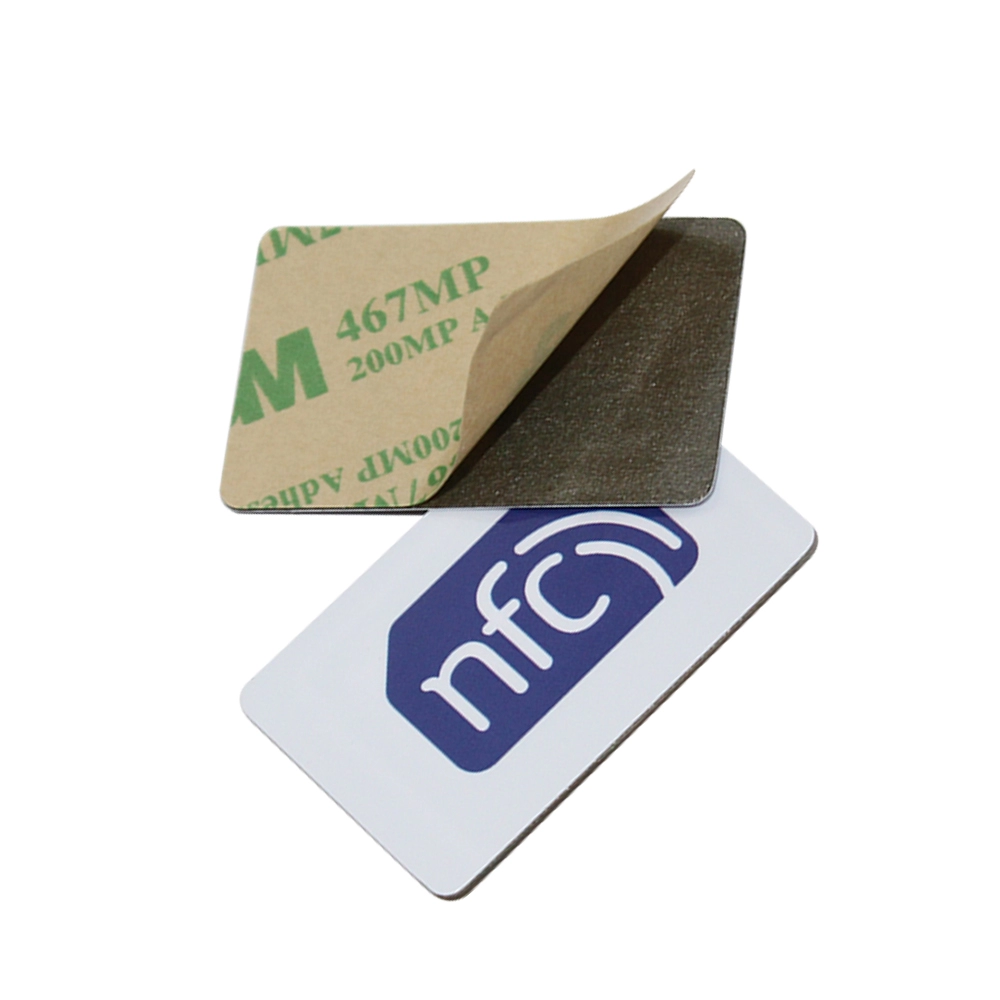 HF yapıştırıcı Anti-metal NFC PVC Sert para Etiketi