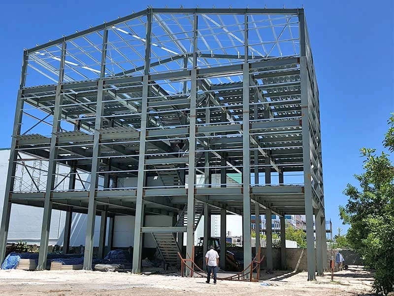 Hızlı kurulum yüksek katlı prefabrik inşaat binası metal çelik depo